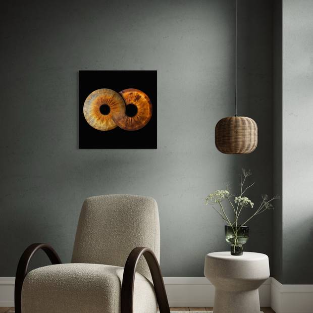 Obra de Iris Lab colgada en la casa de un cliente
